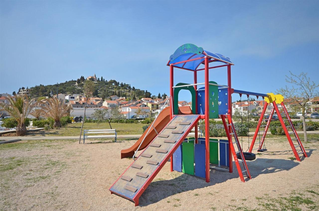 Apartments And Room Take It Easy Tribalj Exterior foto