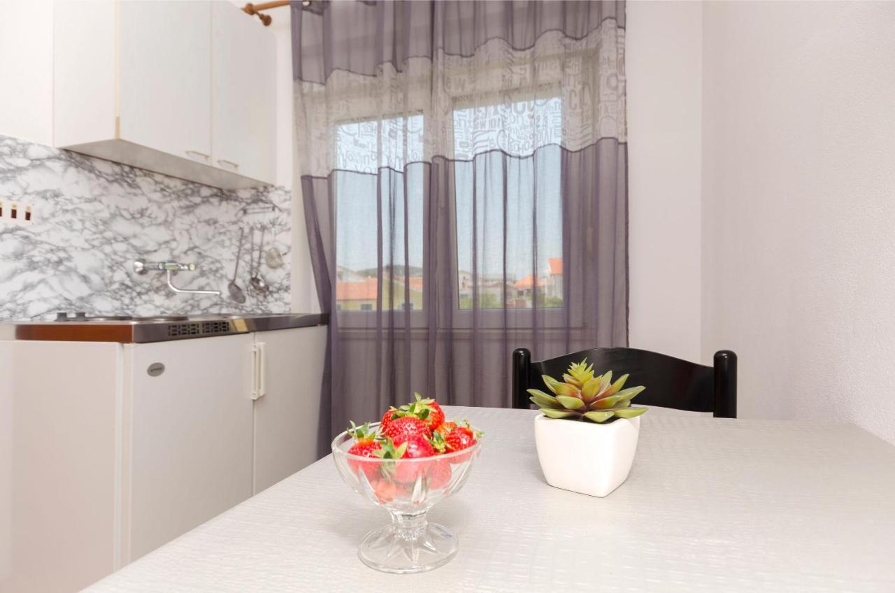 Apartments And Room Take It Easy Tribalj Exterior foto