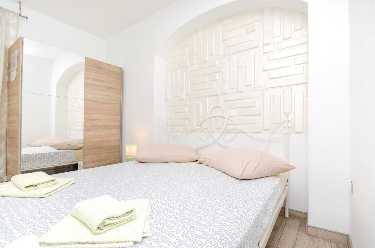 Apartments And Room Take It Easy Tribalj Exterior foto