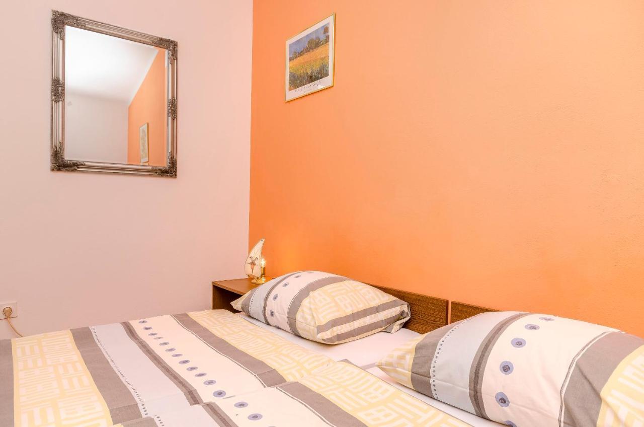 Apartments And Room Take It Easy Tribalj Exterior foto