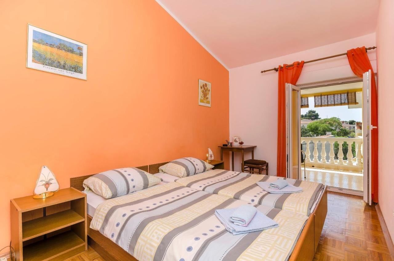 Apartments And Room Take It Easy Tribalj Exterior foto
